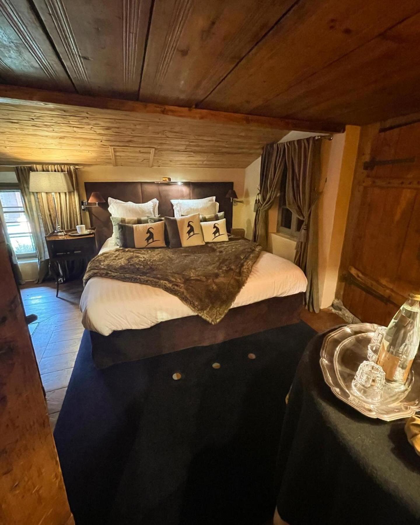 La Ferme Des Vonezins Hotell Thônes Eksteriør bilde