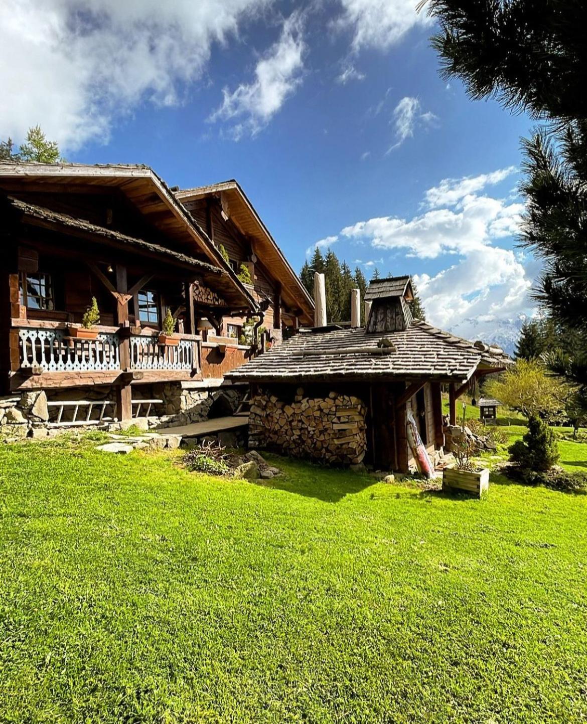 La Ferme Des Vonezins Hotell Thônes Eksteriør bilde